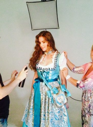 ga-hinter-den-kulissen-zauber-dirndl-in-moskau-1