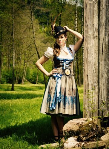ko-zauber-dirndl-couture-asta-5